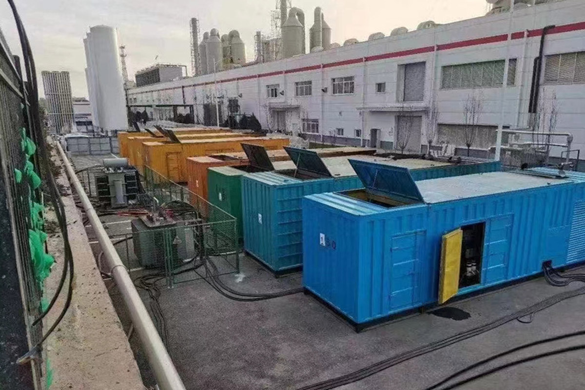 阎良发电机租赁施工现场